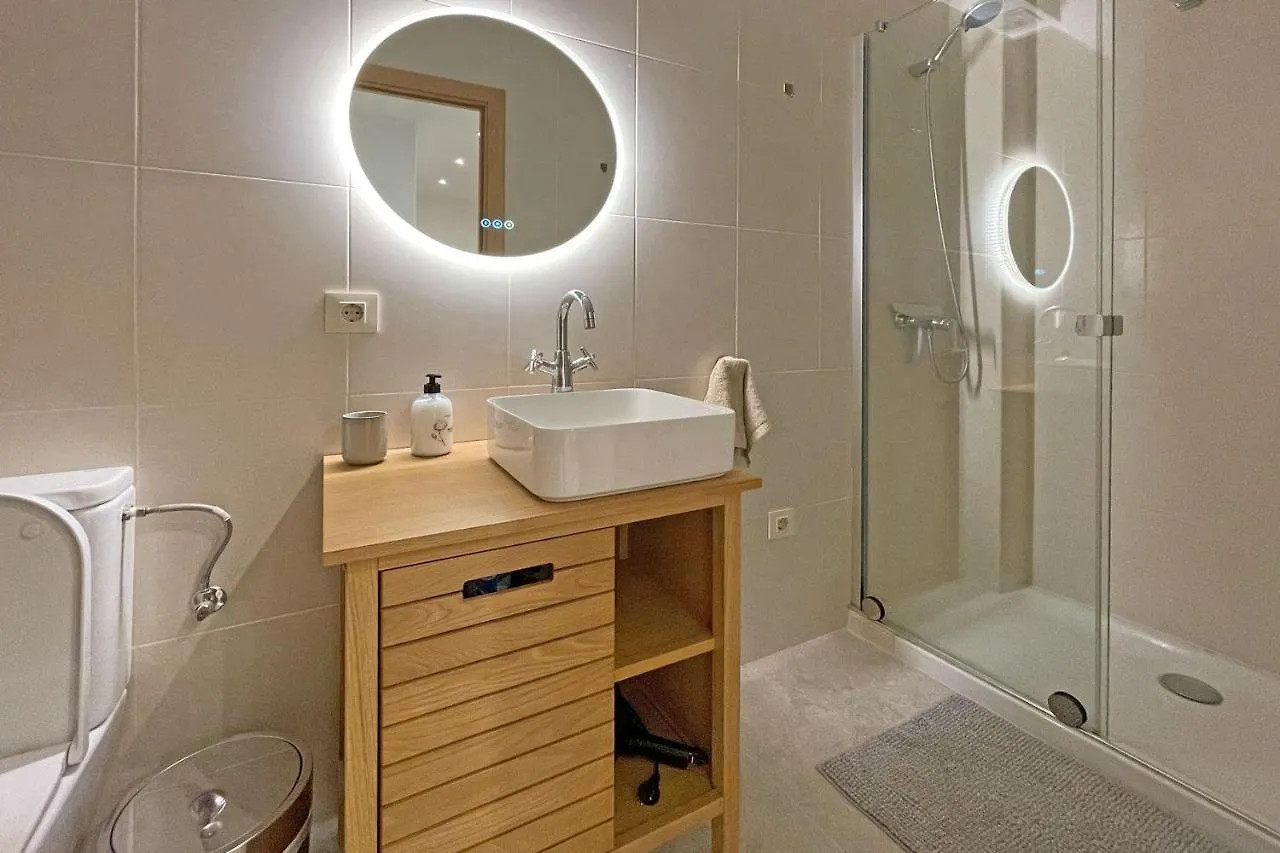 Luxe 8P Dorpshuis Centrum L'Escala 50M Van Strand 0*,  Spain